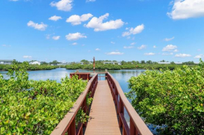 Seashell 19, 2 Bedrooms, Pool Access, WiFi, Sleeps 6, Walk to Beach
